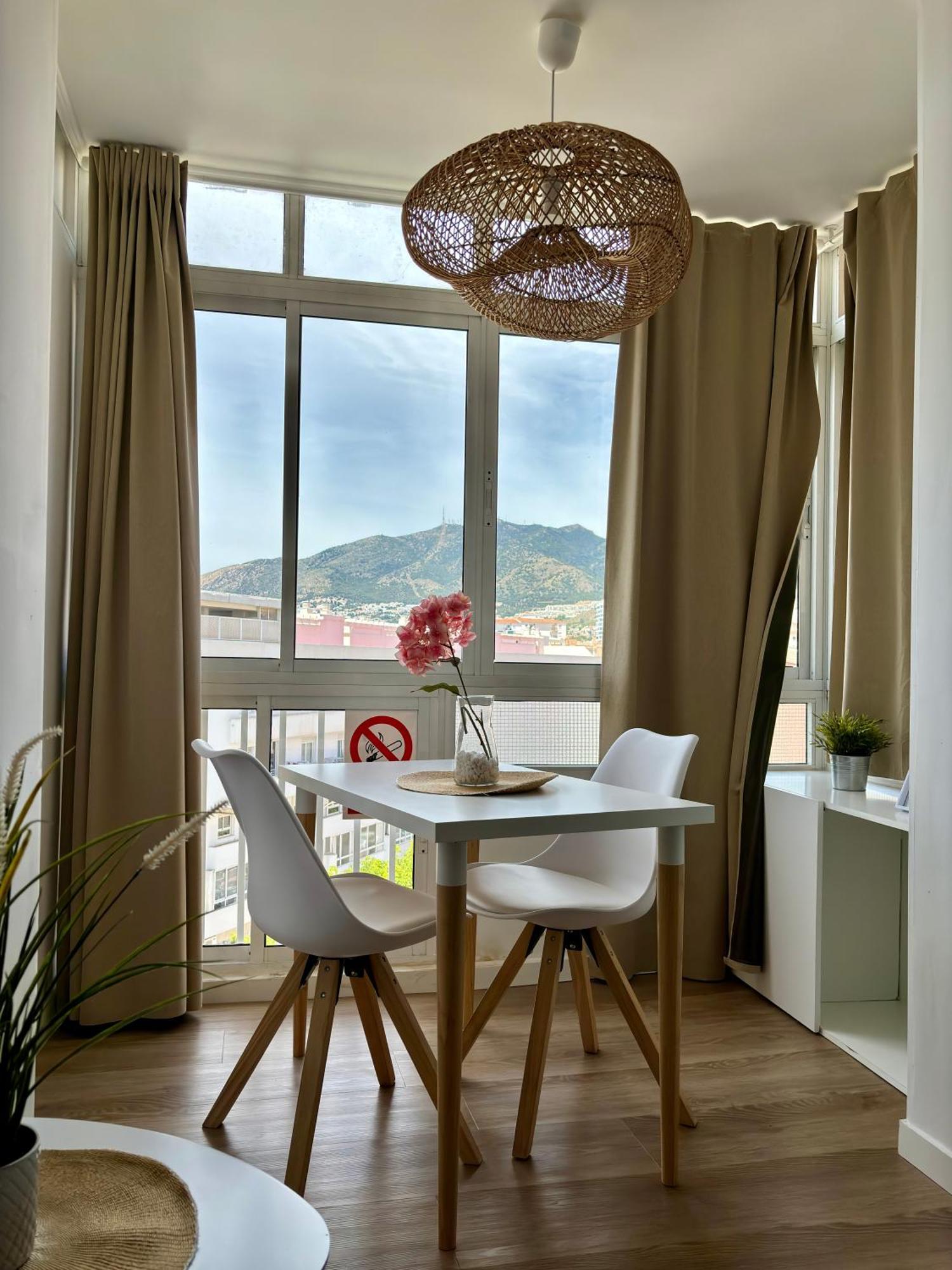 Ar Apartments - Central And Modern Apartment In Benalmádena Kültér fotó