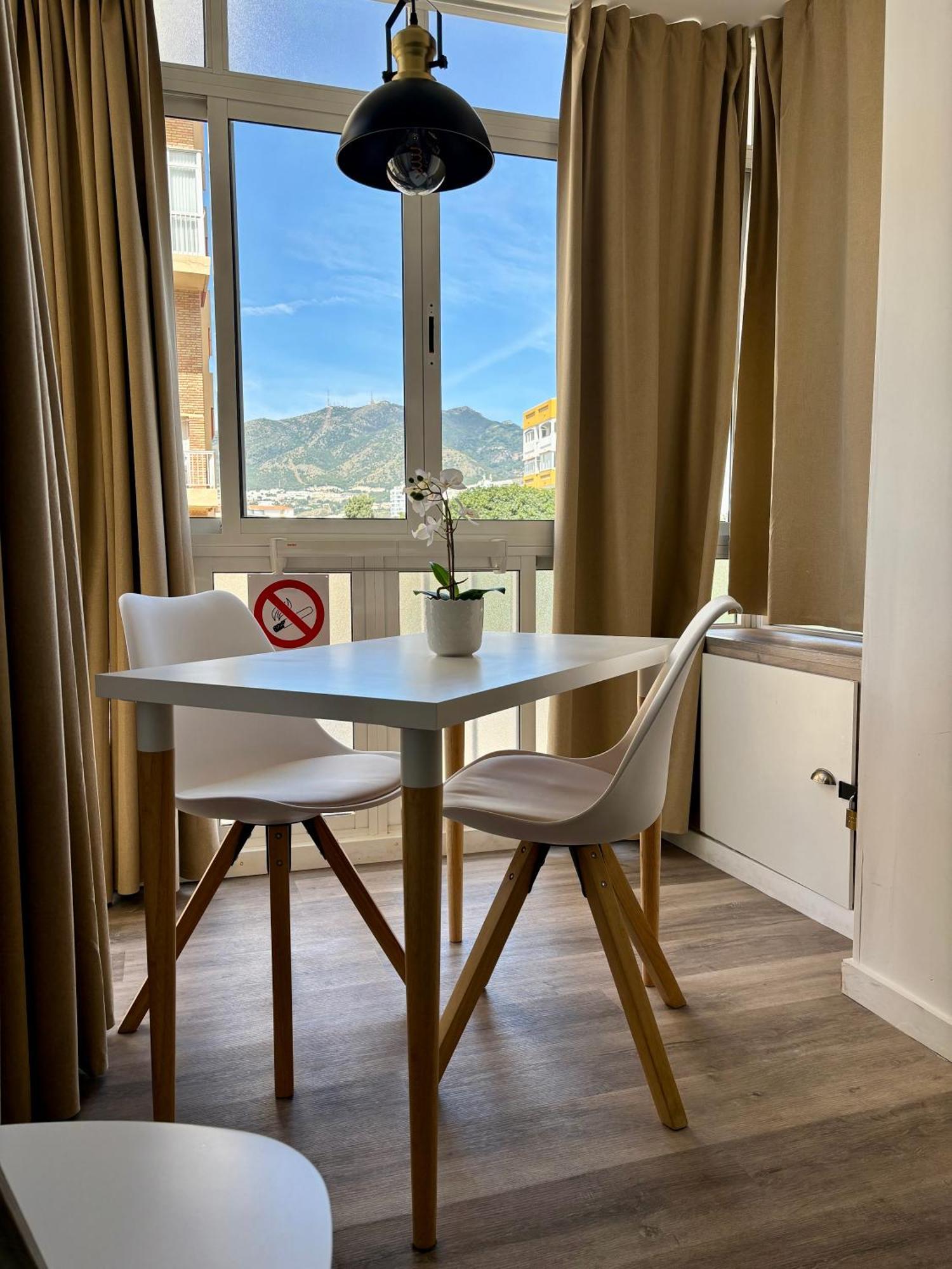 Ar Apartments - Central And Modern Apartment In Benalmádena Kültér fotó