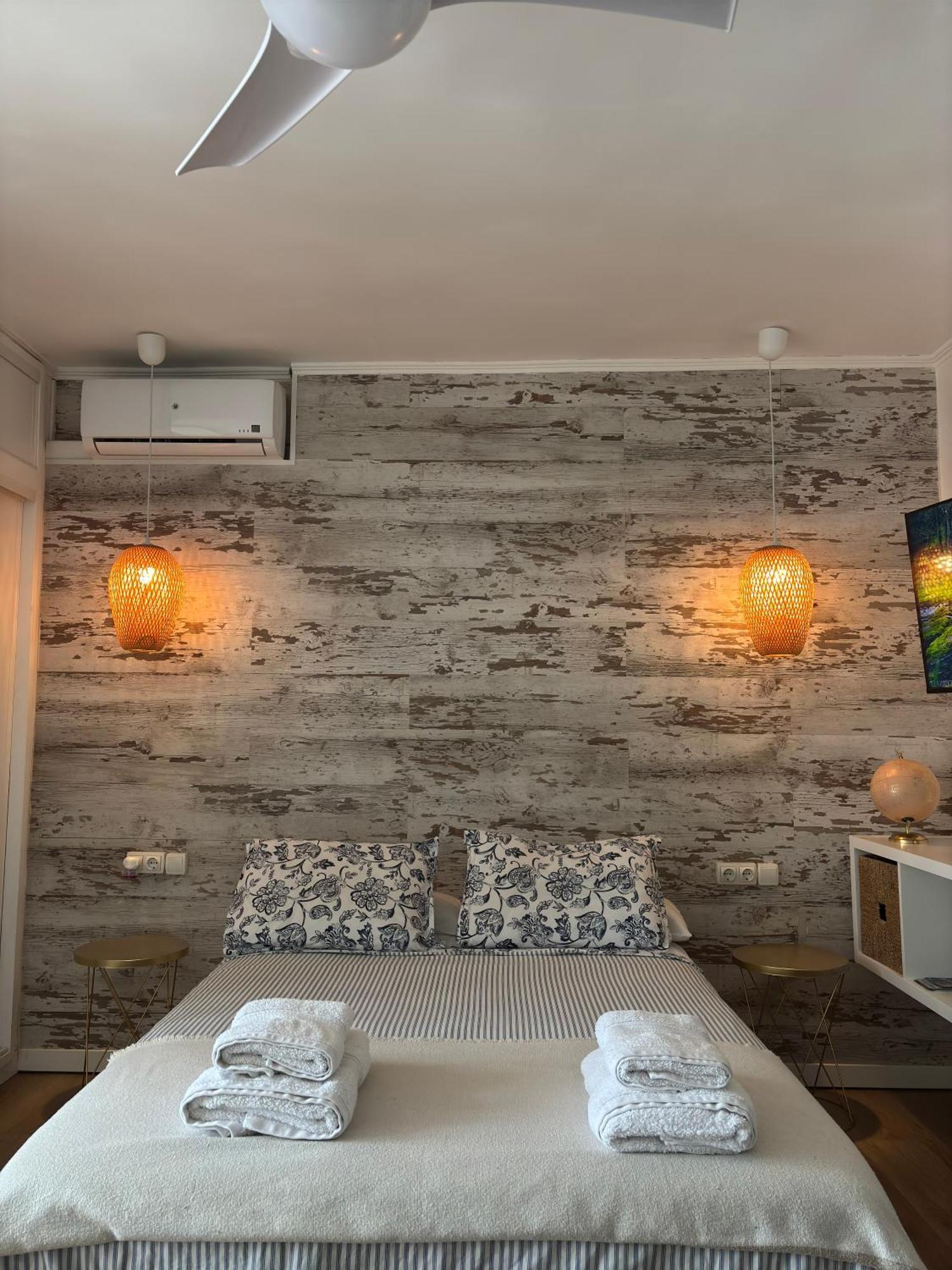 Ar Apartments - Central And Modern Apartment In Benalmádena Kültér fotó